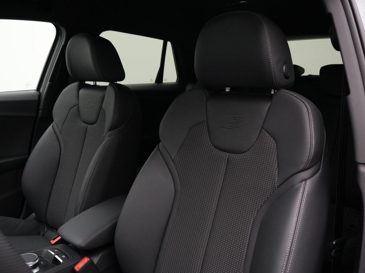 Audi Q2 35 TFSI 150 pk S-tronic S Edition / S-Line | Trekhaak | Matrix LED | Achteruitrijcamera | Navigatie | Adaptive Cruise