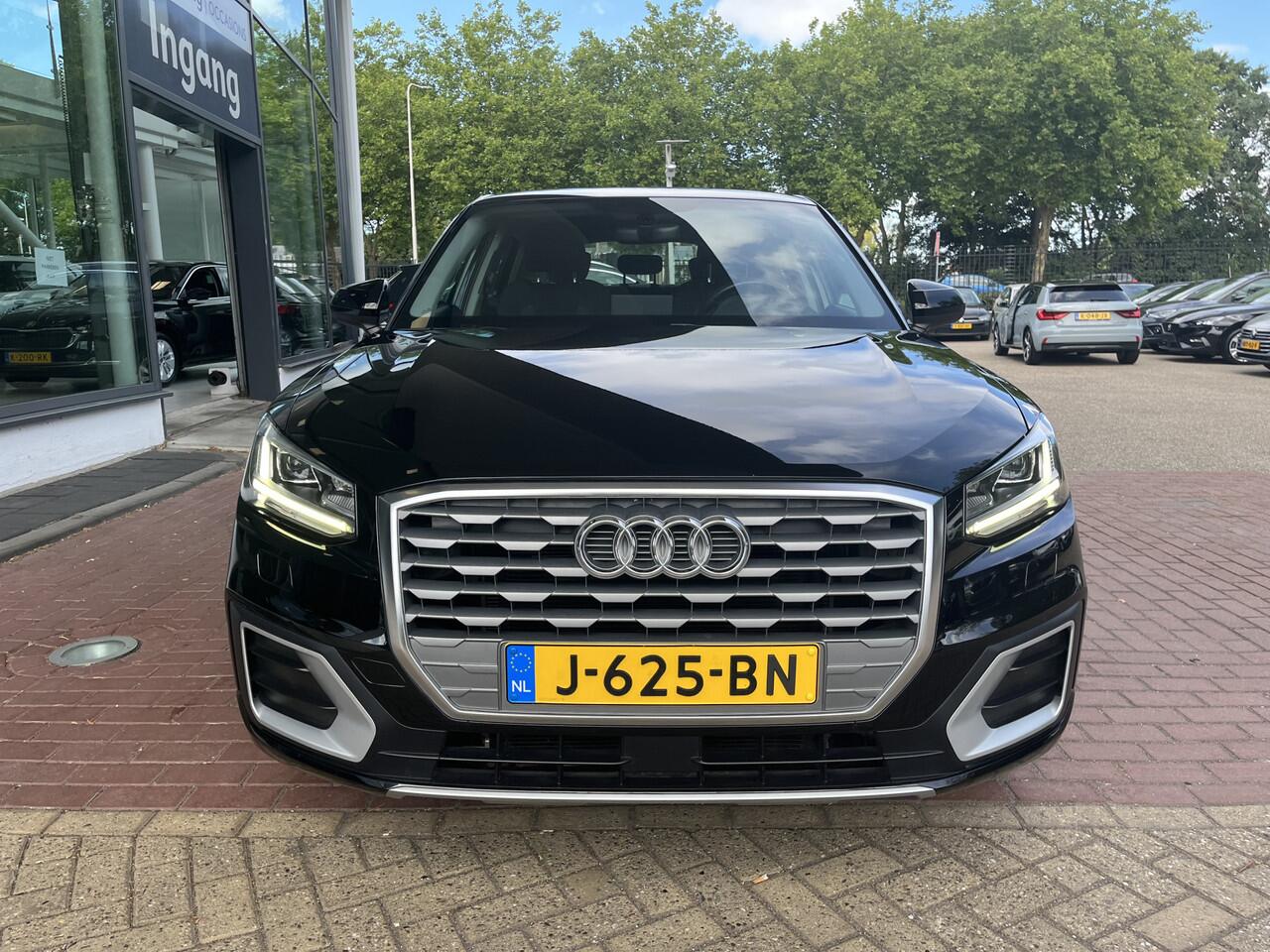 Audi Q2 30 TFSI epic / Led verlichting / Navigatie / Climate control / 17 Inch