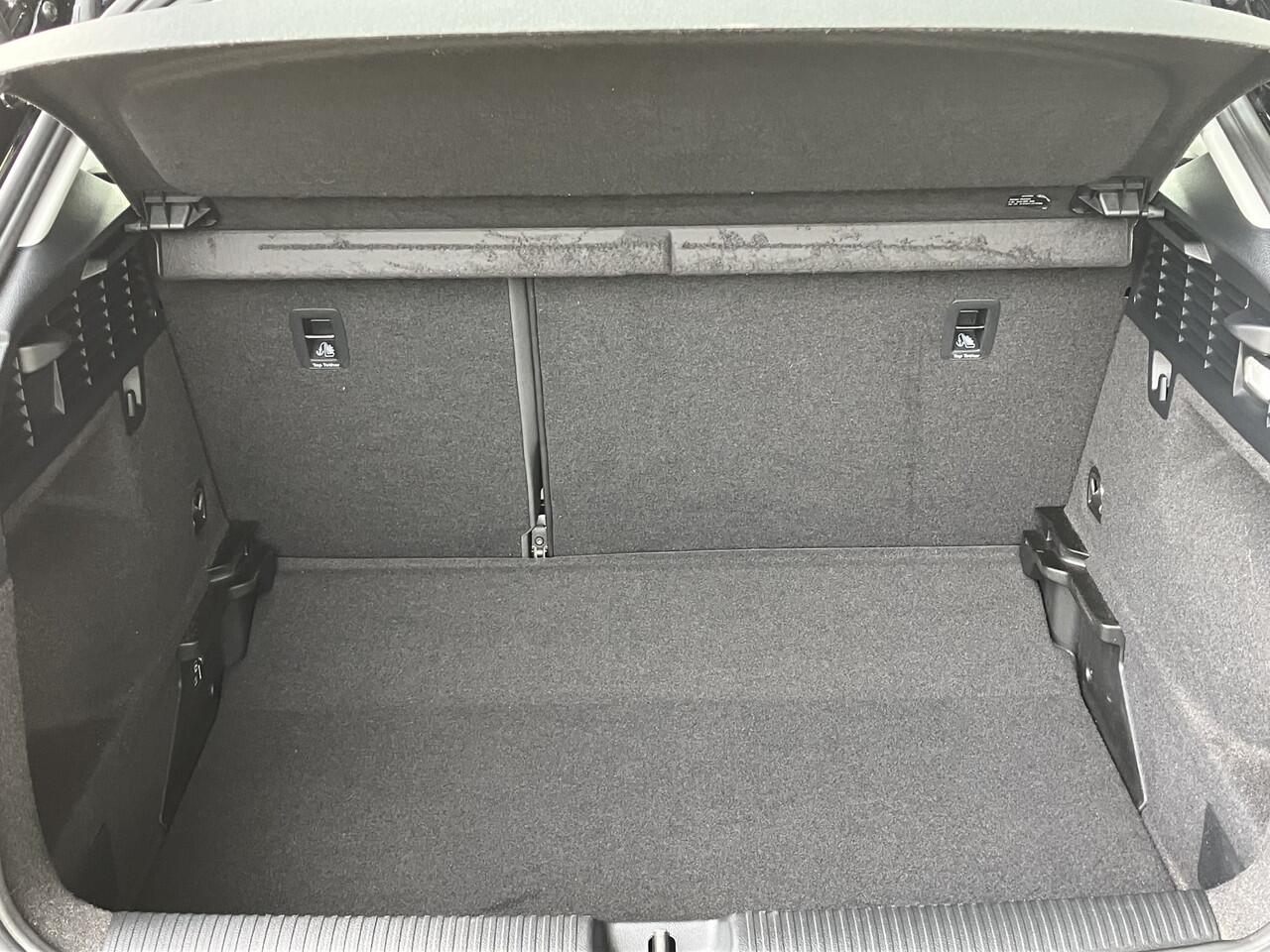 Audi Q2 30 TFSI Advanced edition Navigatie, Climate-control, lichtmetalen velgen