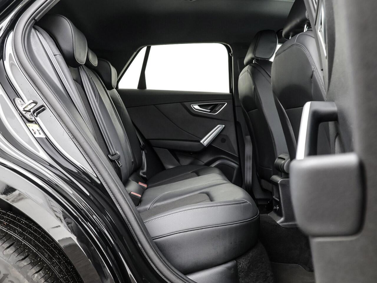 Audi Q2 35 TFSI 150pk S-tronic S Edition · Camera · Apple/Android Car Play · P-Sensoren · Stoelverwarming · 17'' Inch · Garantie t/m 13-07-2029 of 100.000km