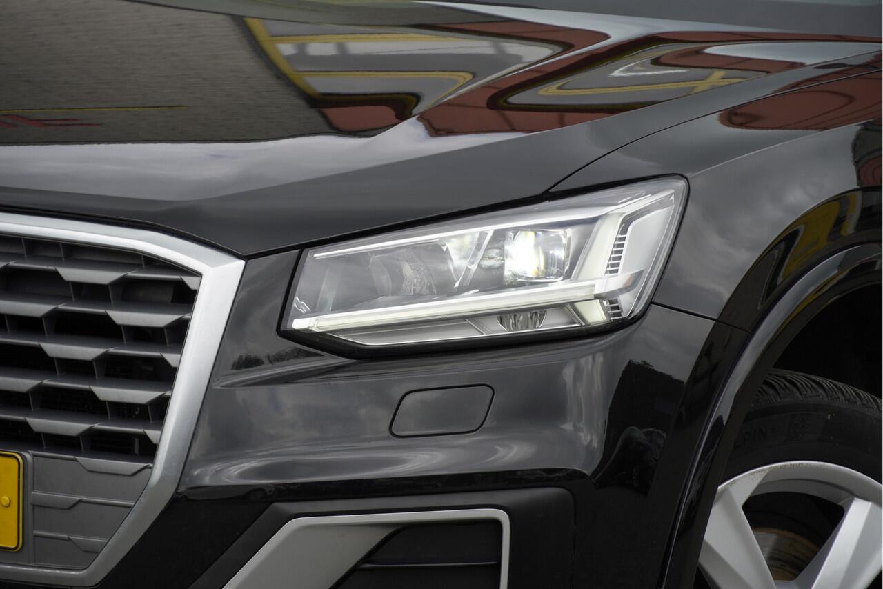 Audi Q2 35 TFSI 150PK! Automaat Epic BJ2020 Lmv 17" | Led V+A | Pdc | Navi | Dynamische knipperlichten | Climate control | Cruise control | Getint glas