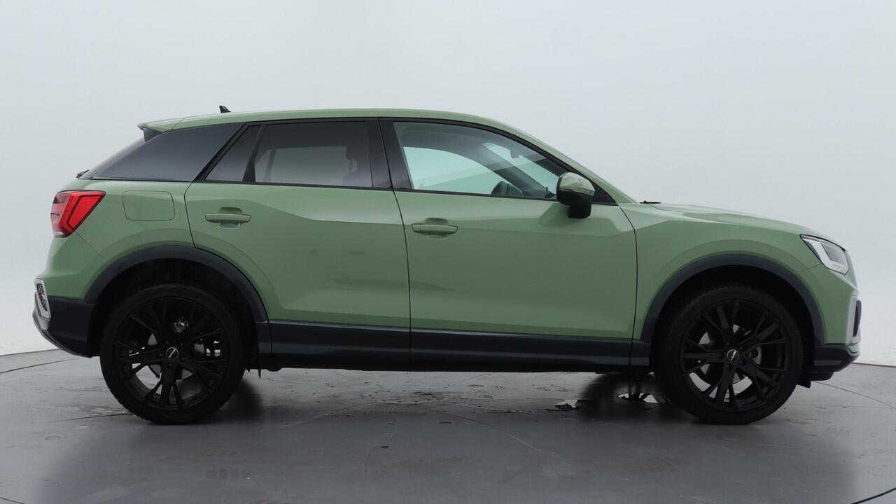 Audi Q2 30 TFSI Advanced edition | Camera | PDC v+a | 18" LMV |