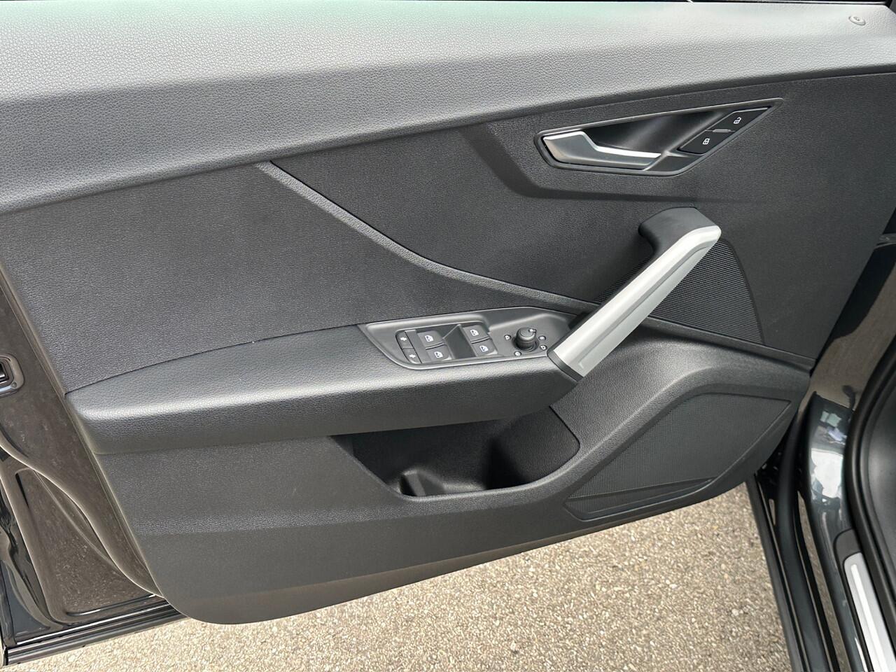 Audi Q2 35 TFSI 150pk S-tronic Advanced | Vernieuwd dashboard | Camera | Carplay | Adapt. Cruise | Rijklaar incl. garantie