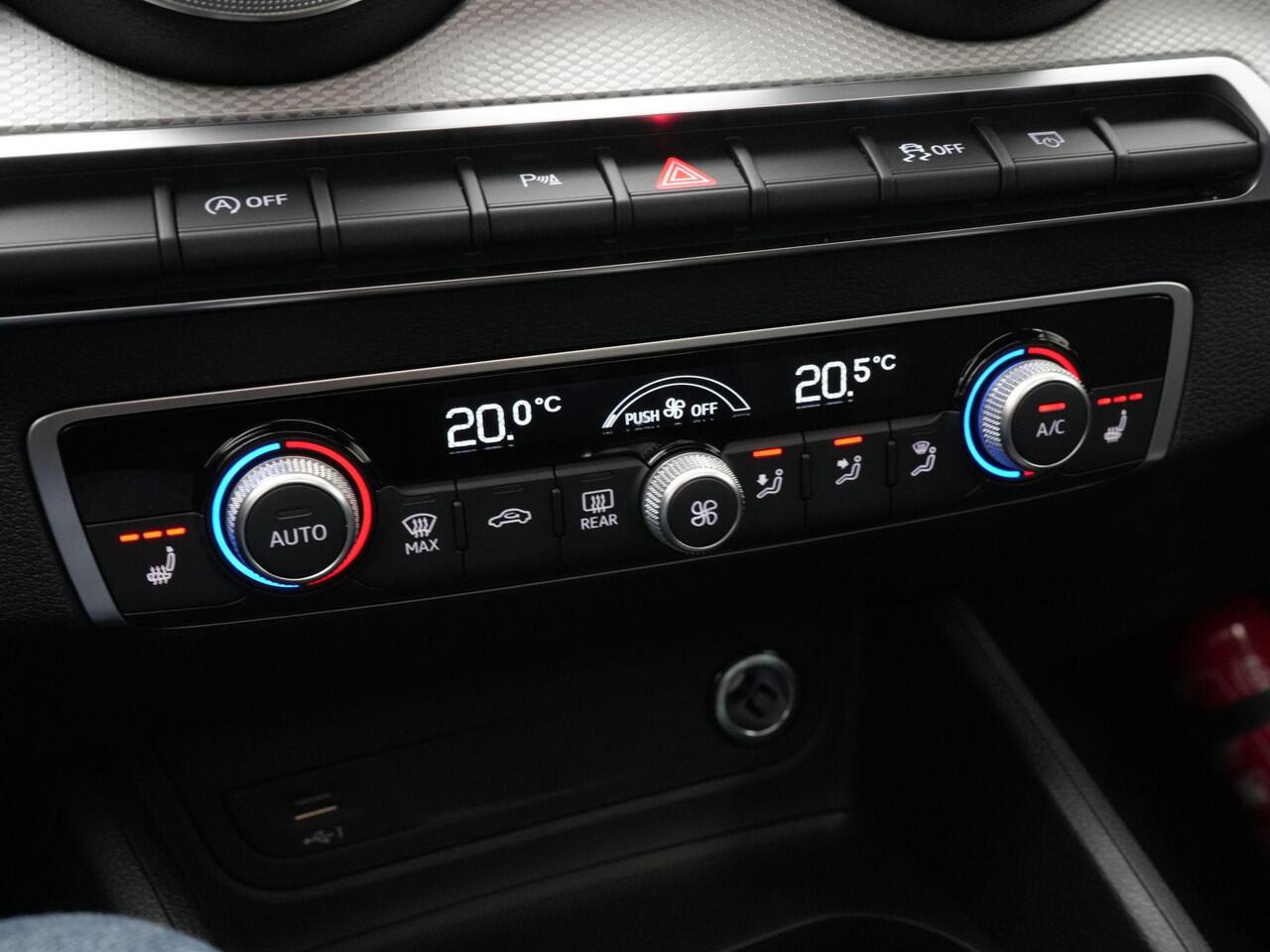 Audi Q2 1.0 30 TFSI 110 pk Advanced edition | Panoramadak | LED koplampen | Achteruitrijcamera | Side Assist | Cruise control | 17 inch