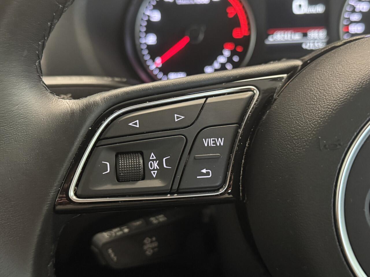 Audi Q2 30 TFSI Stoelverwarming/Camera/Navi