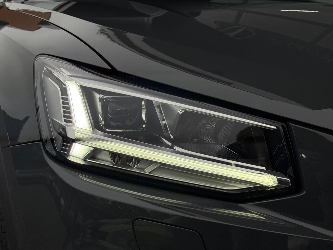 Audi Q2 30 TFSI Sport ACC LED CarPlay