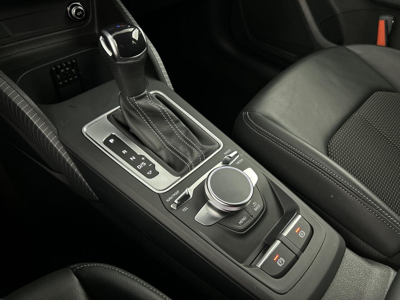 Audi Q2 TFSI Aut. 3xS-Line Digi.Dash/Half-Leder/Sportstoelen/Camera/Carplay