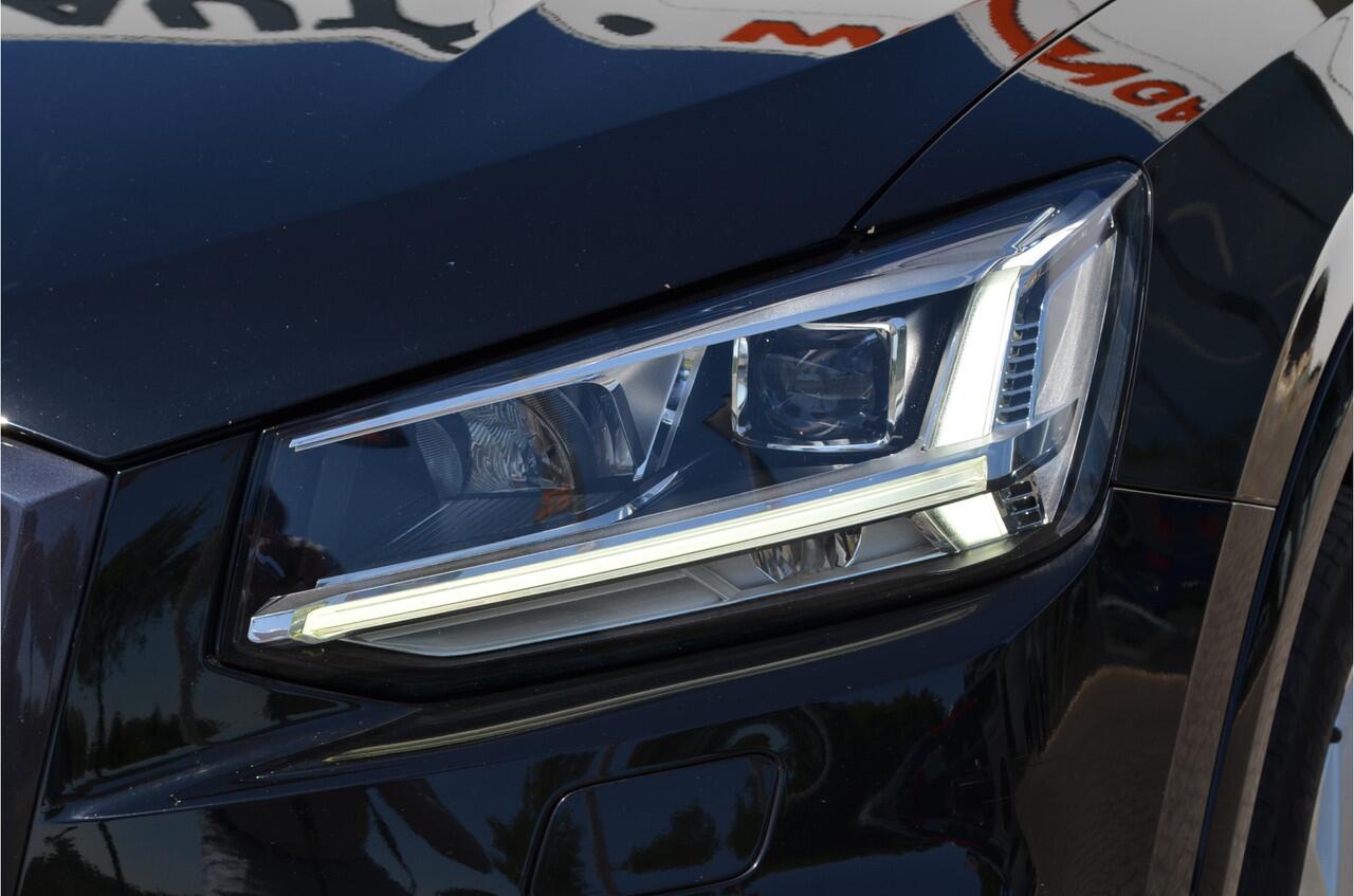 Audi Q2 30 TFSI epic LED koplampen | Carplay | NL auto | Climate