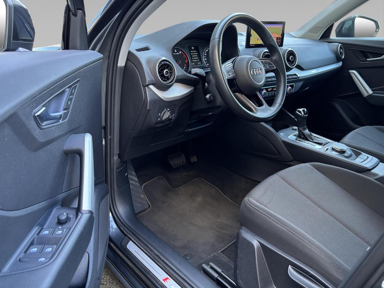 Audi Q2 35 TFSI S-line Camera trekhaak