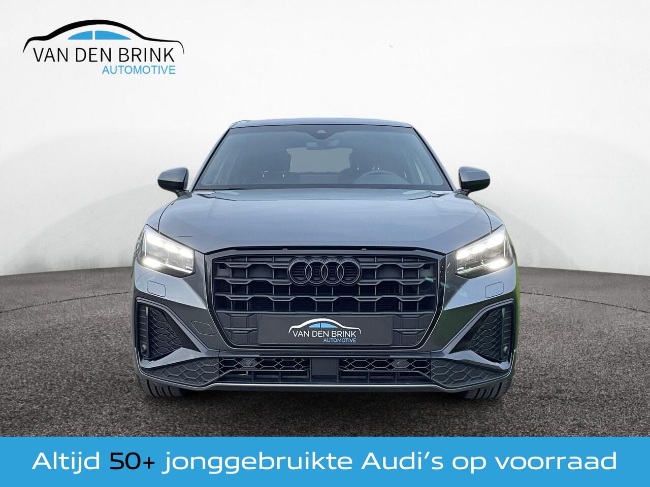 Audi Q2 35 TFSI S-line Black Matrix Sonos Pano