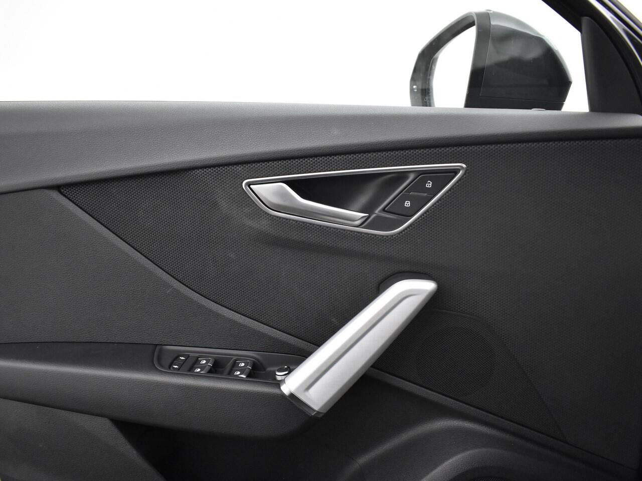 Audi Q2 35 Tfsi 150pk S-tronic S Edition · Apple/Android Car Play · Navi · Cruise Control · Stoelverwarming · P-Sensoren · 17'' Inch · Garantie t/m 13-03-2028 of 100.000km