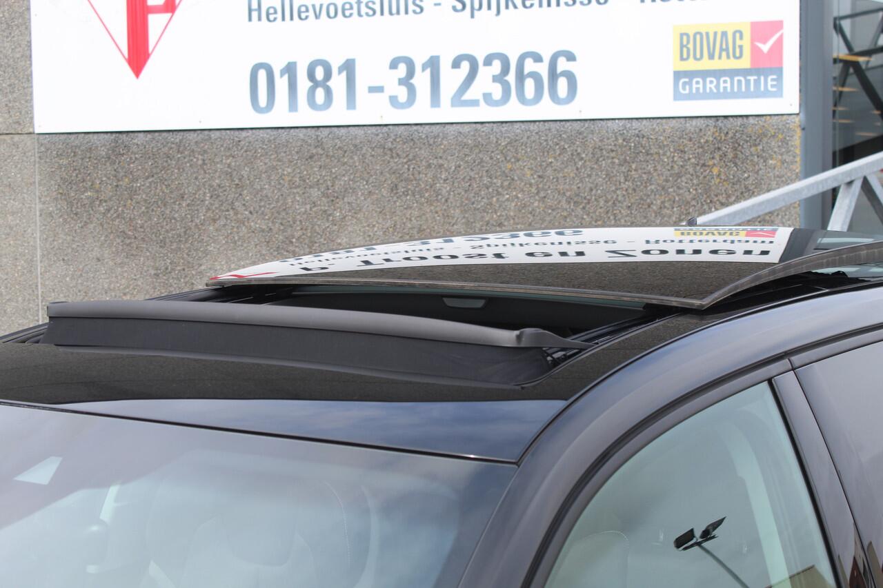 Audi Q2 35 TFSI S-line Automaat/Panoramadak/Navigatie/Virtual cockpit/Achteruitrijcamera/Parkeersensoren rondom/Apple carplay/Stoelverwarming/Climate control/Elektrische achterklep/Cruise control/Draadloze telefoonlader/DAB/18'' Lichtmetalen velgen.