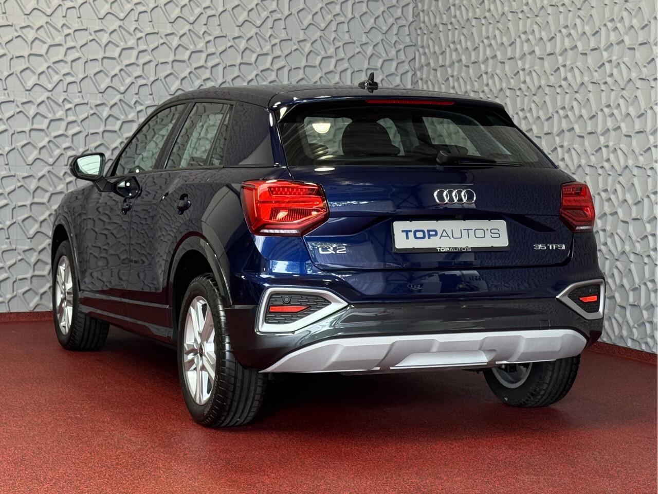 Audi Q2 35 TFSI 1.5 S EDITION NAVARRA BLAUW ELEK.KLEP 150PK VIR.COCKPIT 18''LMV TOUCHSCREEN CARPLAY NAVI CAMERA LED STOELVERW. PDC 03/2025 "Audi rijden begint bij Topautos.nl - 20 Audi topmodellen direct op voorraad!"