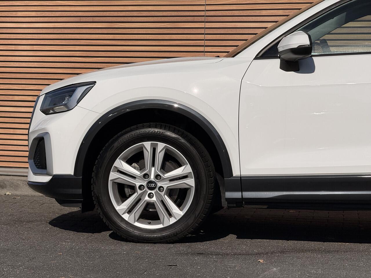 Audi Q2 30 TFSI Advanced edition Virtual Cockpit / Navi / Camera / Lm Velgen / Clima