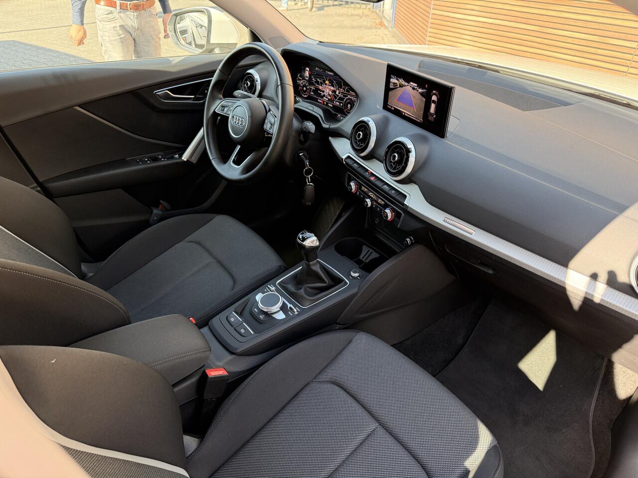 Audi Q2 30 TFSI Advanced edition Virtual Cockpit / Navi / Camera / Lm Velgen / Clima