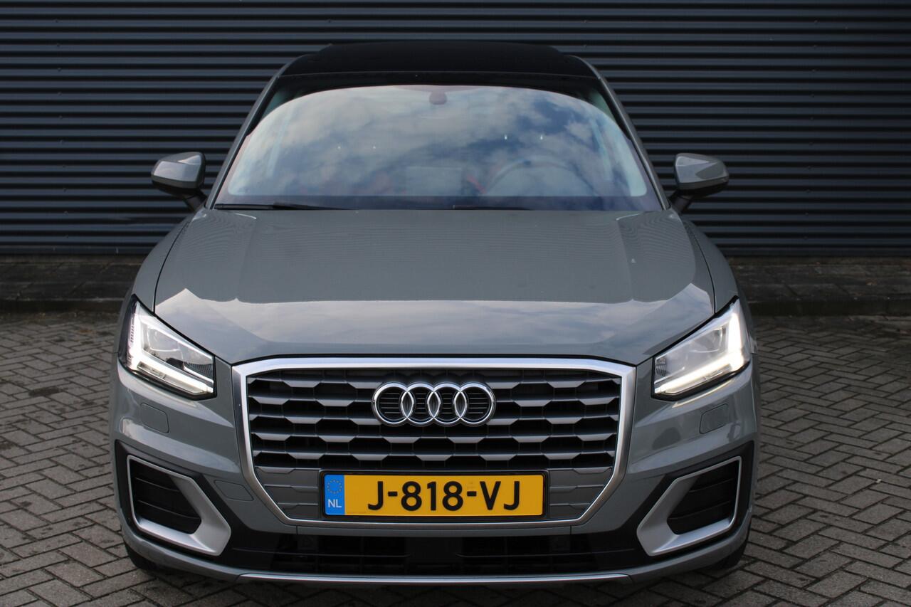 Audi Q2 35 TFSI Epic Panoramadak Full-Led Camera Navigatie Adaptive-Cruise