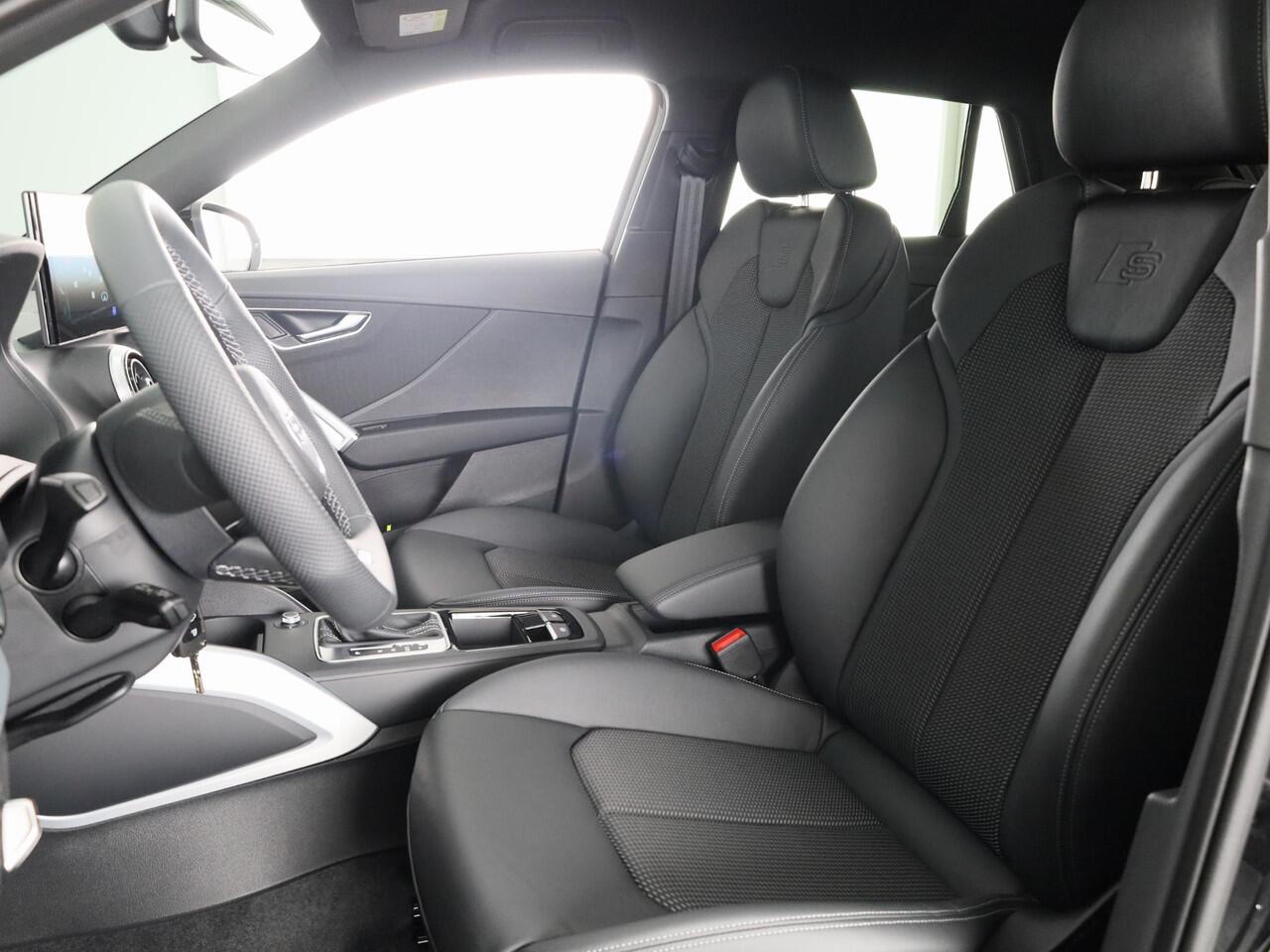 Audi Q2 35 TFSI S Edition | Optiek pakket zwart plus | Privacy glas | Stoelverwarming voorin | Audi Soundsysteem |