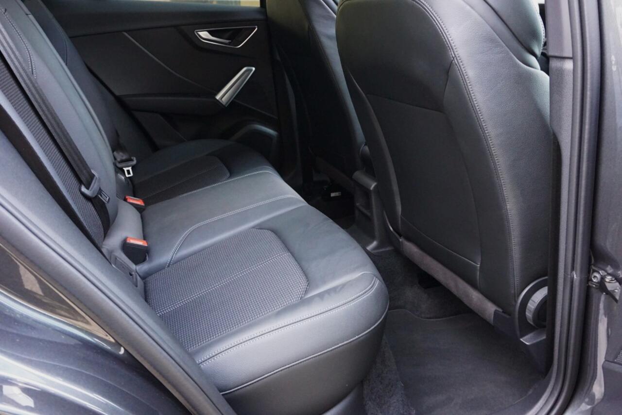 Audi Q2 35 TFSI S-Line Edition Schuif/kanteldak !Unieke kilometerstand!