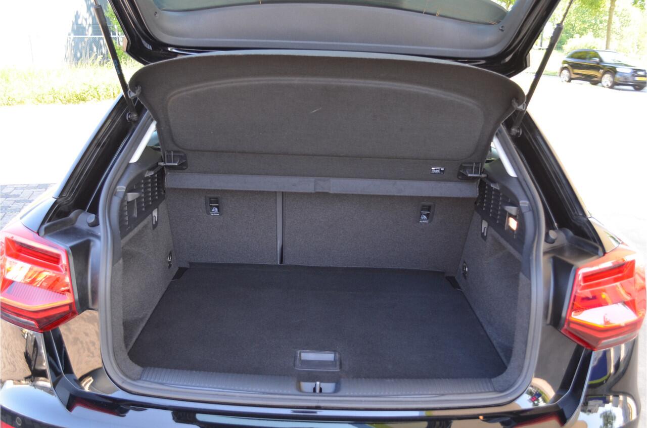 Audi Q2 30 TFSI epic LED koplampen | Carplay | NL auto | Climate