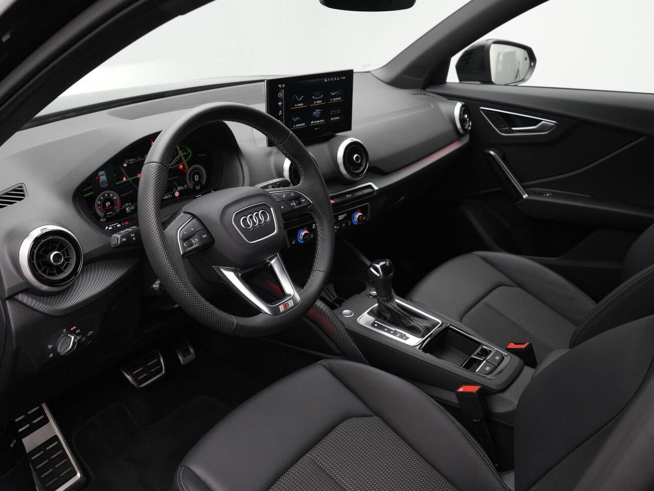 Audi Q2 35 TFSI 150 pk S-tronic Advanced edition / S-Line | Panoramadak | Trekhaak | Demperregeling | Matrix LED | Stoelverwarming