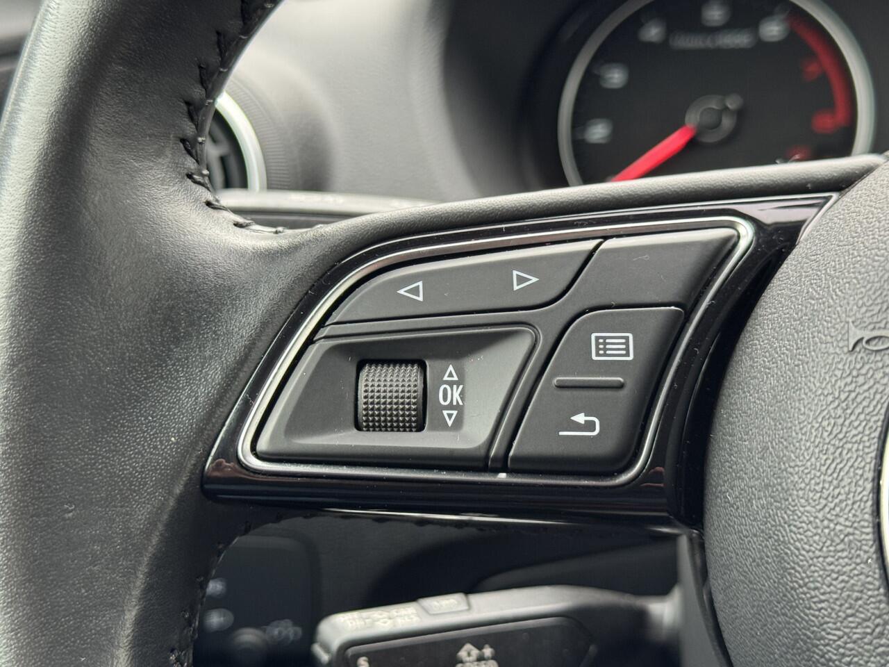 Audi Q2 30 TFSI epic Navigatie/Climate control/Cruise/LM-Velgen/Audio