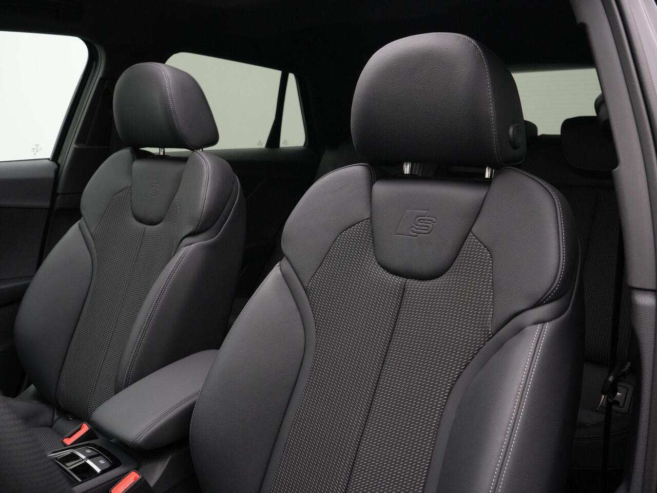 Audi Q2 35 TFSI 150 pk S-tronic Advanced edition / S-Line | Panoramadak | Trekhaak | Demperregeling | Matrix LED | Stoelverwarming