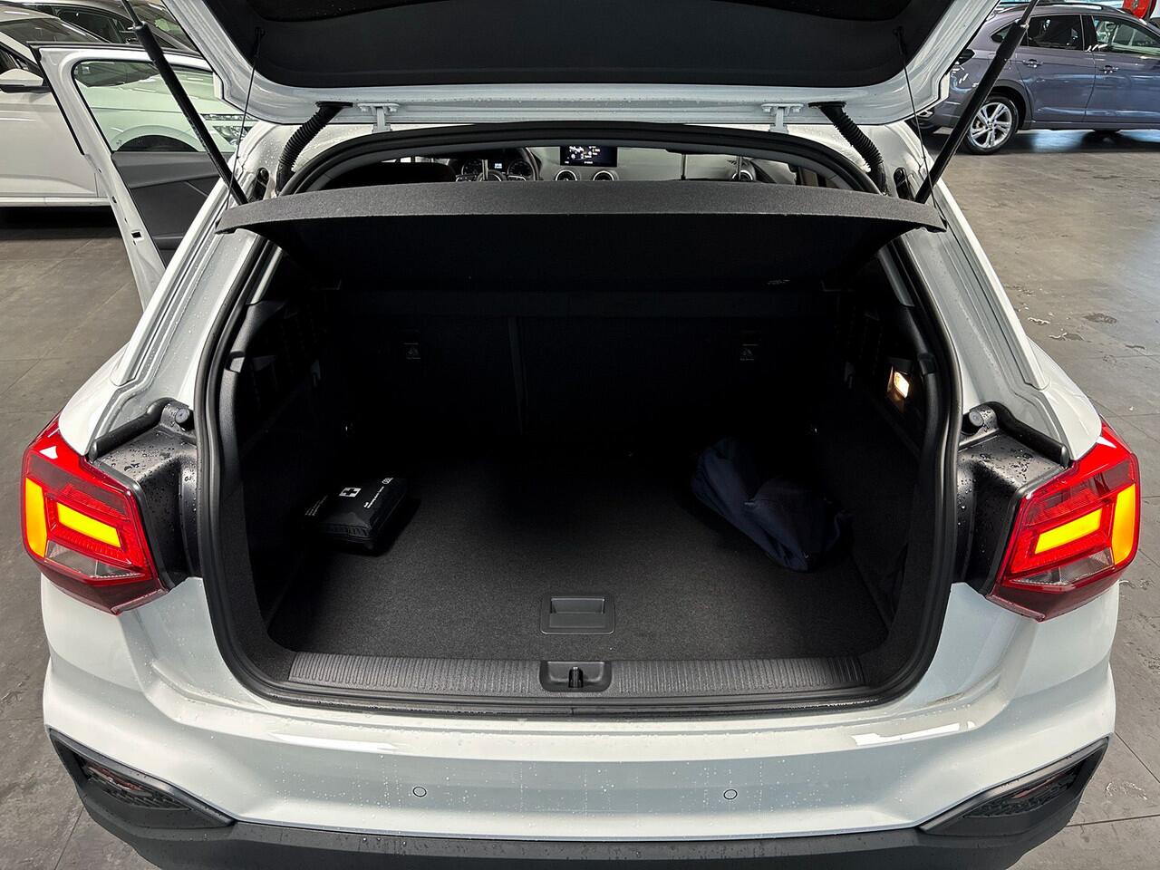 Audi Q2 30 115pk TFSI Pro Line Cruise control | Parkeersensoren achter | Draadloos telefoonlader