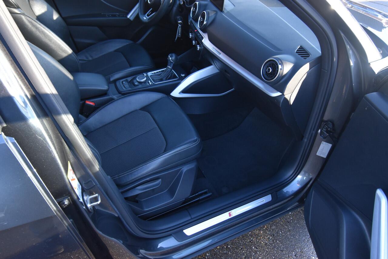 Audi Q2 35 TFSI S Edition , NAVI , CLIMATR , LED KOPL , PDC A , LMV 17 , CR CONTR ,