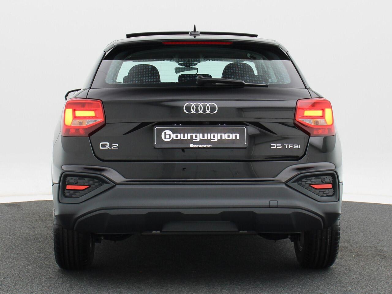 Audi Q2 Pro Line 35 TFSI |150 PK | Achteruitrij camera | Panoramadak |