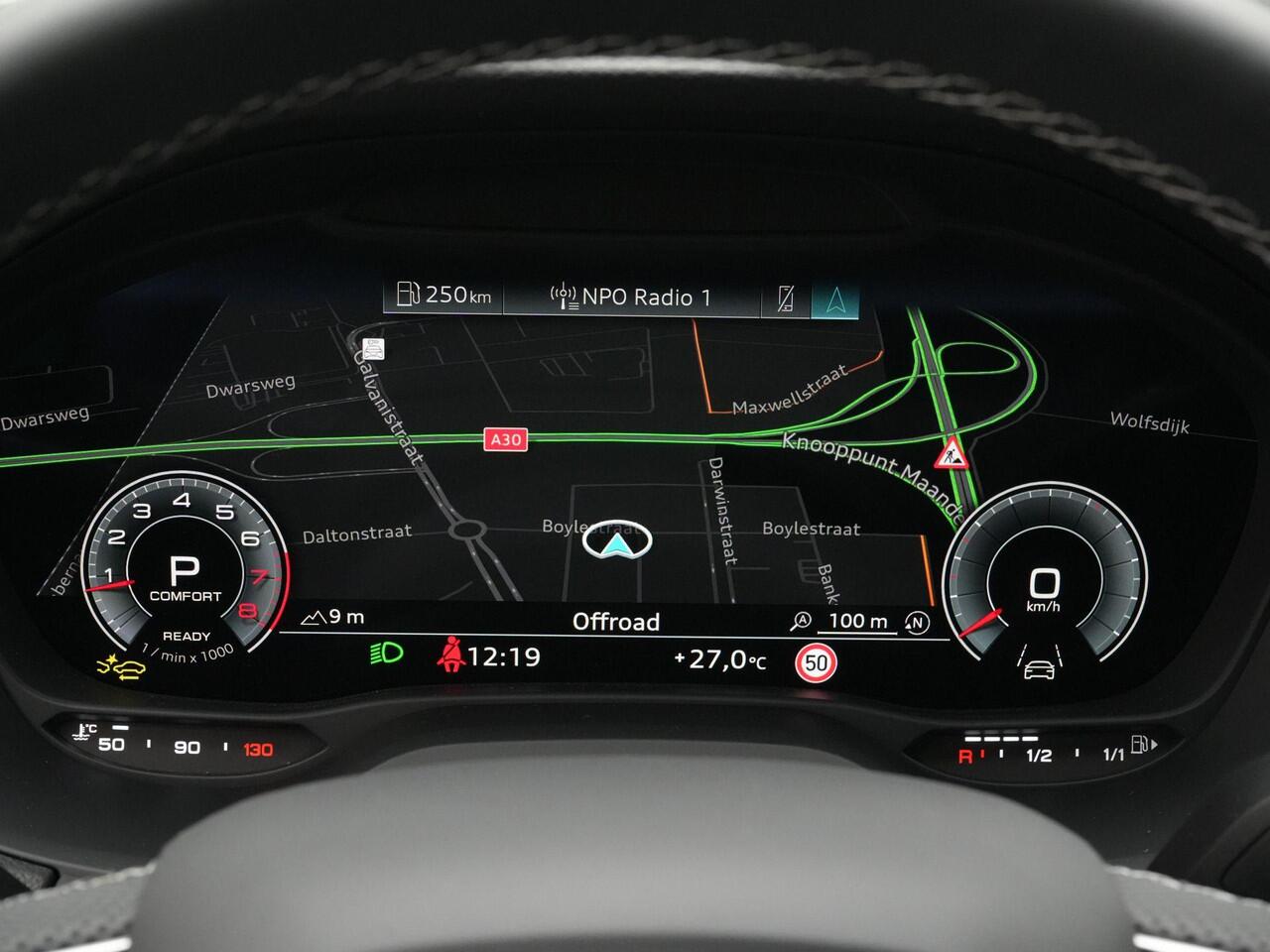 Audi Q2 35 TFSI 150 pk S-tronic S-Line | Panoramadak | Trekhaak | Sportonderstel | Sportstoelen | Side Assist | Remklauwen rood | 19 inch