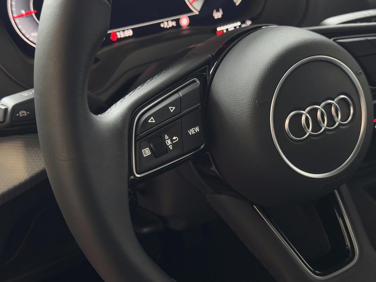 Audi Q2 35 TFSI 1.5 S EDITION NAVARRA BLAUW ELEK.KLEP 150PK VIR.COCKPIT 18''LMV TOUCHSCREEN CARPLAY NAVI CAMERA LED STOELVERW. PDC 03/2025 "Audi rijden begint bij Topautos.nl - 20 Audi topmodellen direct op voorraad!"