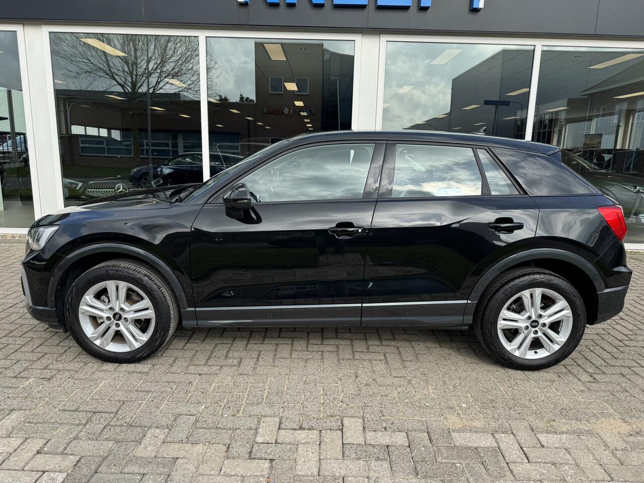 Audi Q2 35 TFSI S Edition Zwart metallic | Fabrieksgarantie