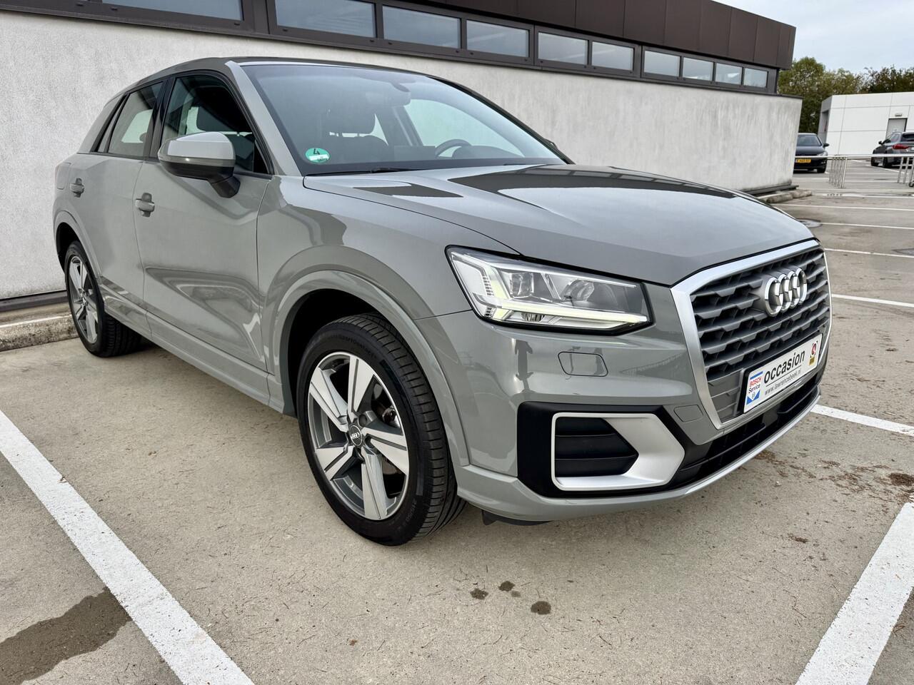 Audi Q2 35 TFSI CoD 150 pk Sport | S-Tronic | Manhattangrijs Metallic | uniek lage km stand | 1ste eign. | Nieuw staat | | Kleurcode X7L |