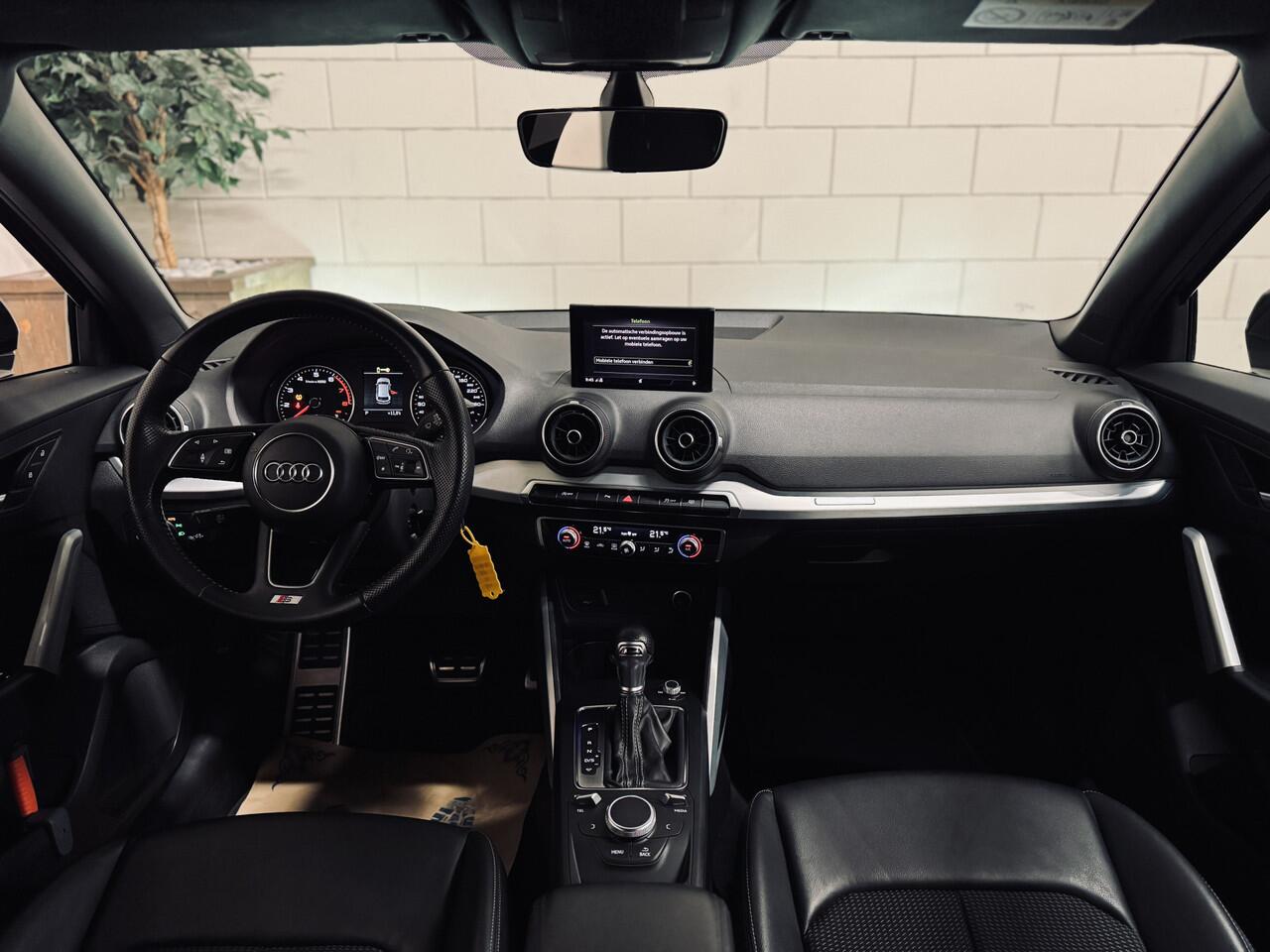 Audi Q2 35 TFSI S Edition S-Line | LED | Camera | Trekhaak