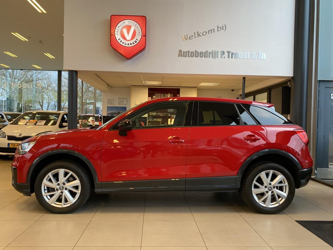 Audi Q2 40 TFSI quattro AUTOMAAT/Navigatie/Virtual cockpit/Climate control/Adaptive cruise control/Achteruitrijcamera/Parkeersensoren rondom/Stoelverwarming/Elektrische achterklep/\Keyless/DAB/Lederen bekleding/17'' Lichtmetalen velgen.