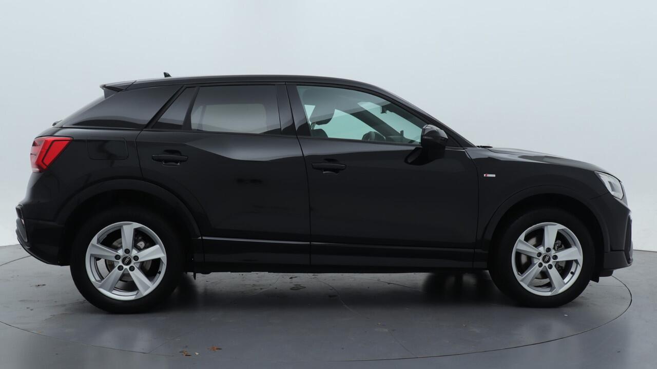 Audi Q2 35 TFSI S-Line Edition | Stoelverwarming | Carplay | Adaptive cruise |