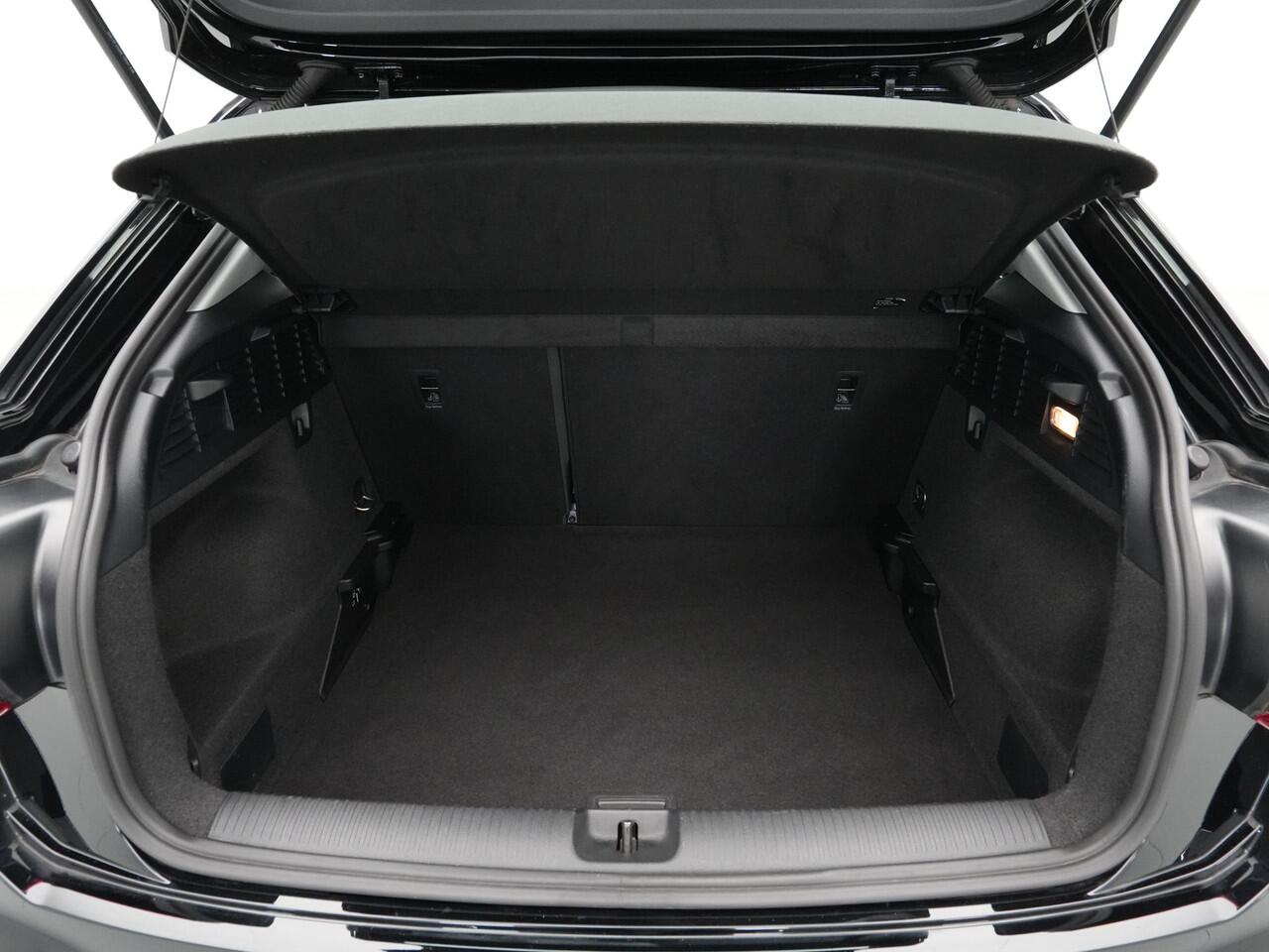 Audi Q2 35 TFSI 150pk Pro Line S-tronic Navi via App Clima Pdc Front Assist Dab 88