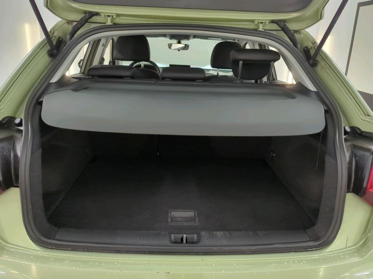 Audi Q2 35 TFSI Pro Line Automatische airco | Parkeersensoren achter | LED koplampen | Automaat