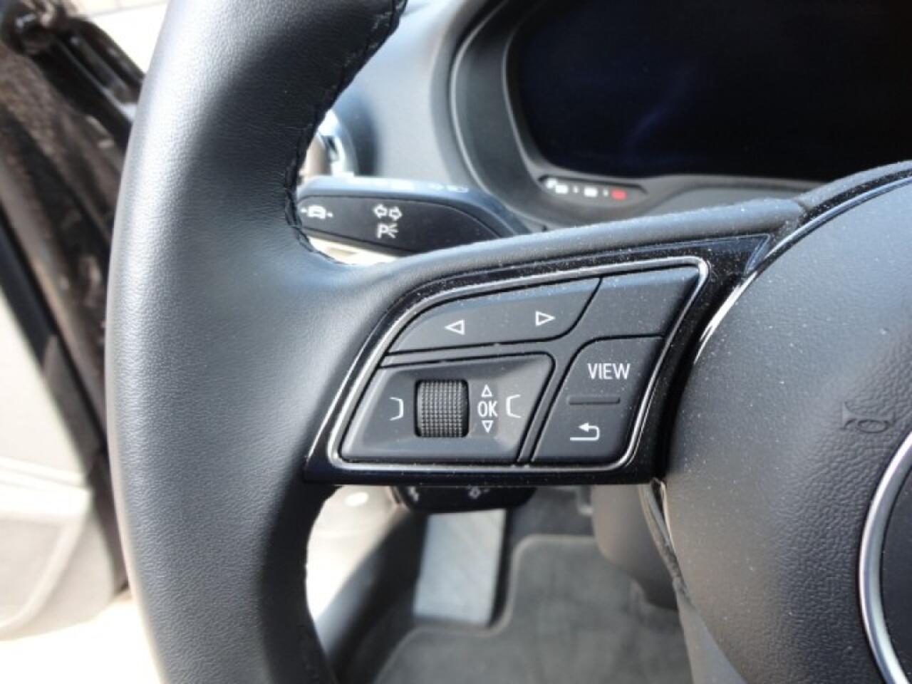 Audi Q2 35 TFSI Advanced edition Clima ,Navi ,Pdc v+a ,Camera ,Trekhaak ,NL auto