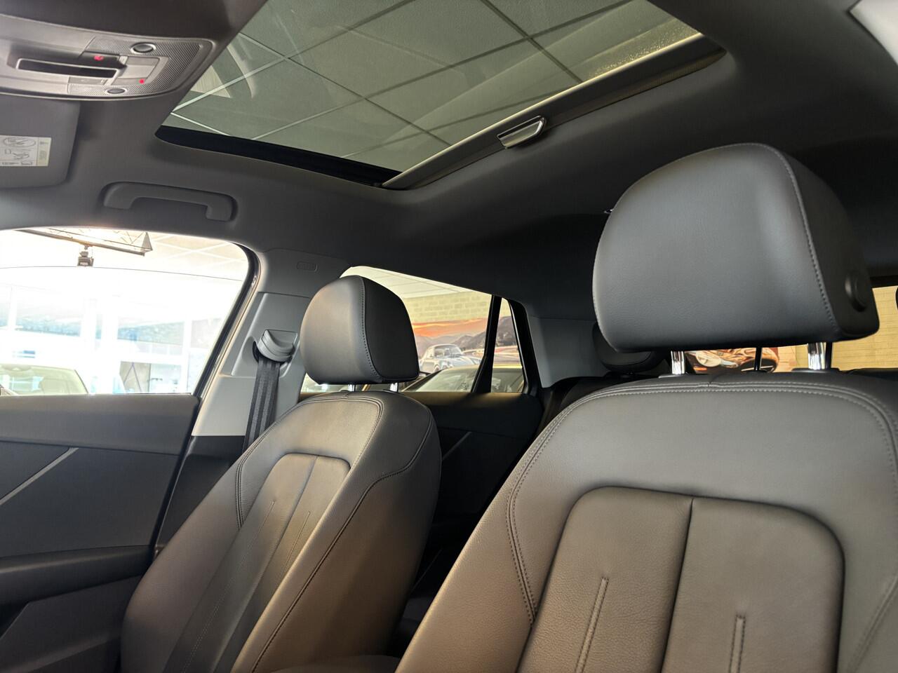 Audi Q2 35 TFSI / Panoramadak / Virtual / LEER / Dab+ / Apple Carplay / Parkassist / full LED / Camera / MMI Touch / Navi - Elek achterklep -