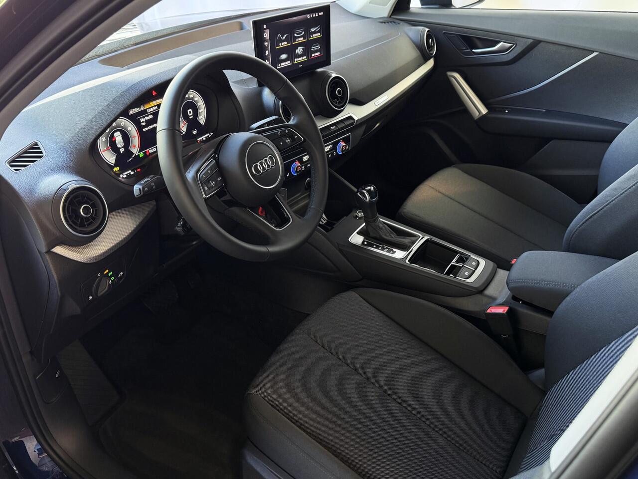 Audi Q2 35 TFSI 1.5 S EDITION FACELIFT 150 PK VIR.COCKPIT TOUCHSCREEN CARPLAY NAVI CAMERA LED STOELVERW. PDC 2025 "Audi rijden begint bij Topautos.nl - 20 Audi topmodellen direct op voorraad!"