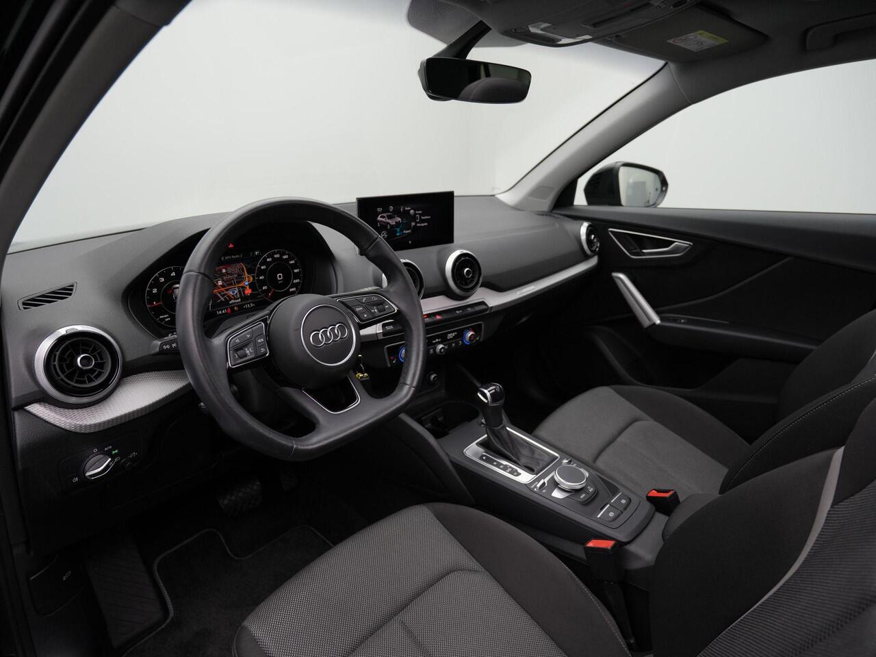 Audi Q2 35 TFSI 150 pk S-tronic Advanced edition | Panoramadak | Achteruitrijcamera | Navigatie | Stoelverwarming