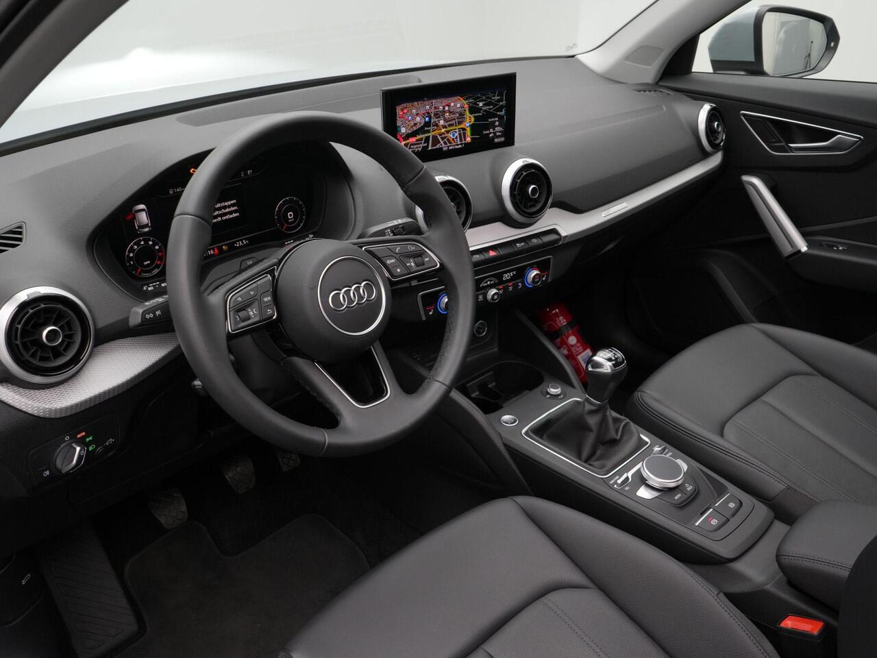 Audi Q2 1.0 30 TFSI 110 pk Advanced edition | Panoramadak | LED koplampen | Achteruitrijcamera | Side Assist | Cruise control | 17 inch