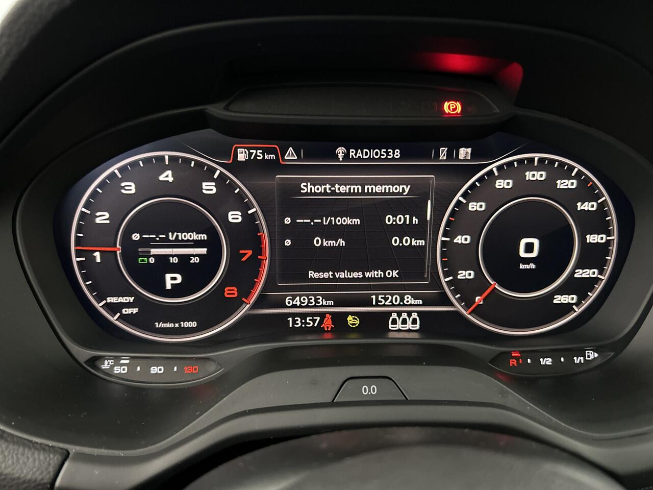 Audi Q2 TFSI Aut. 3xS-Line Digi.Dash/Half-Leder/Sportstoelen/Camera/Carplay