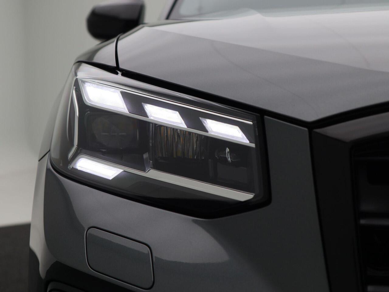 Audi Q2 35 TFSi 150 Pk Automaat S-Line | Trekhaak | Adaptive Cruise | Volledig Leder | Full LED | Camera | Navigatiesysteem | Stoel Verwarming | Elektrische Achterklep | Parkeersensoren | 18 Inch | 5.207 Km!