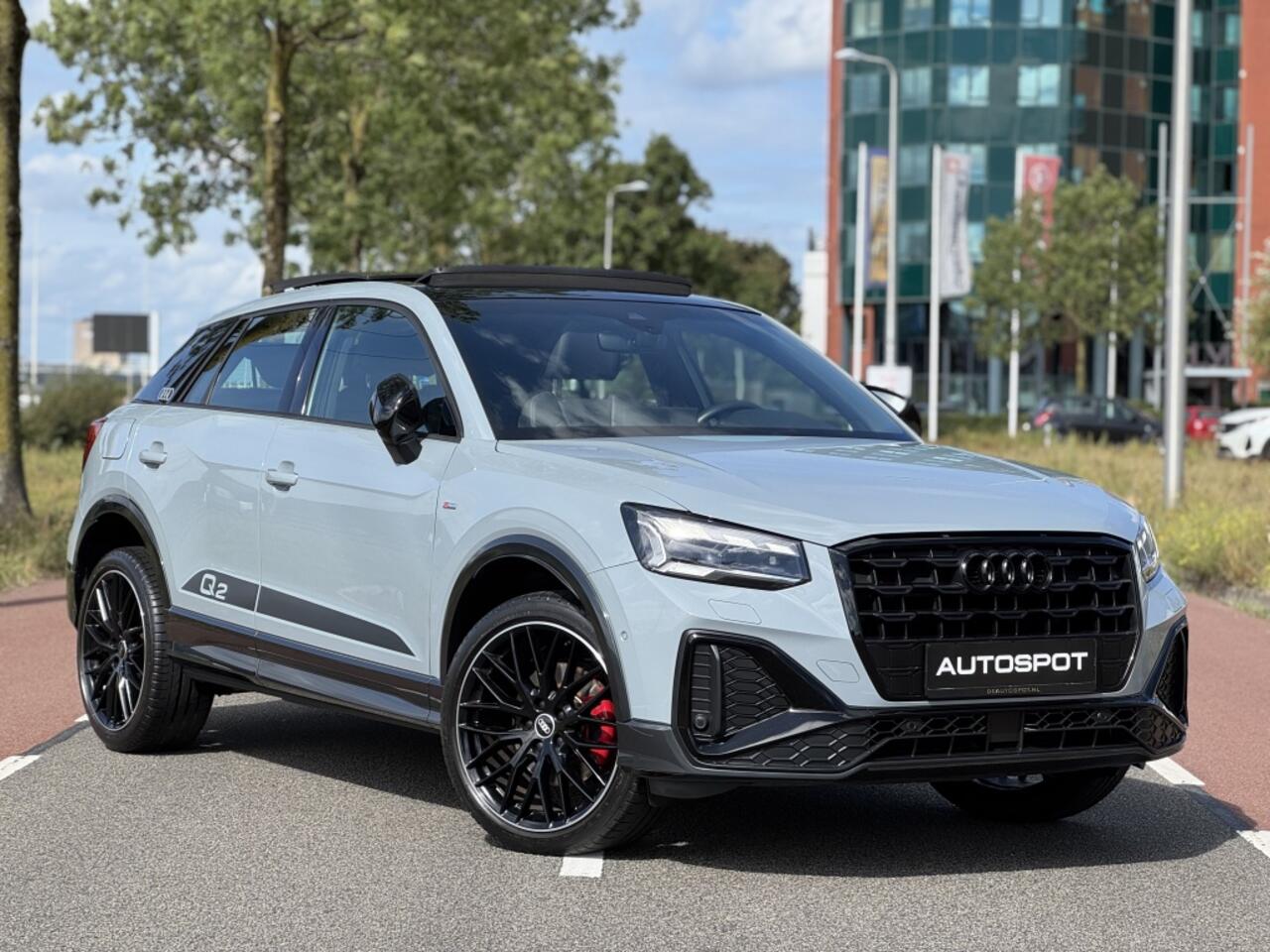 Audi Q2 35 TFSI S-Line Edition #1 Pano Matrix Sfeerverlichting