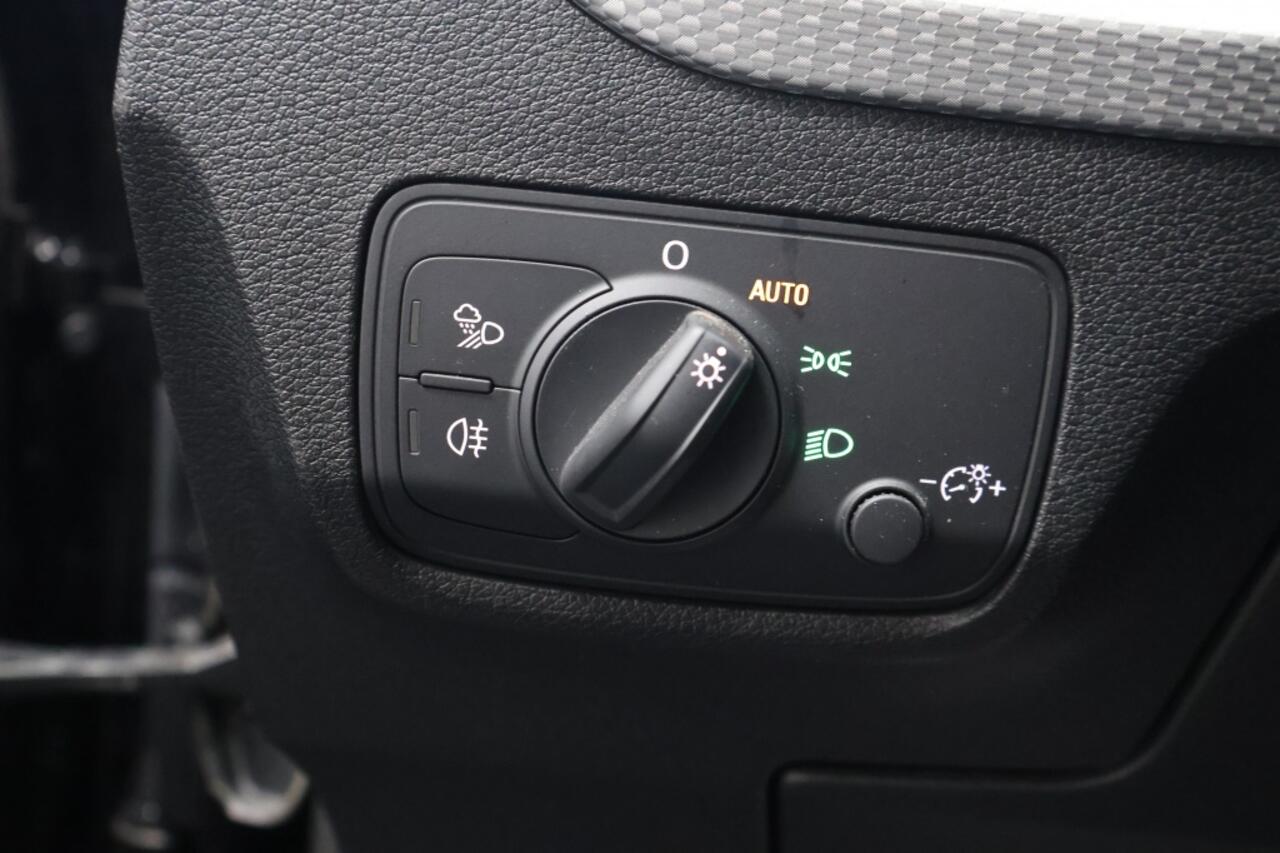 Audi Q2 35 TFSI Pro Line Automaat | LED | Cruise Control | Parkeersensor