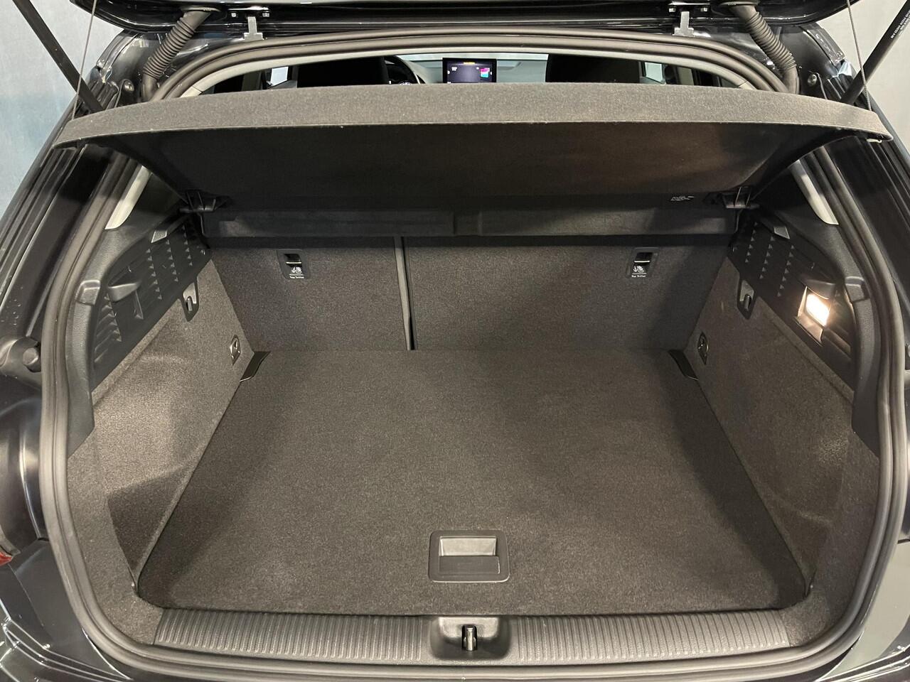 Audi Q2 35 TFSI Advanced Edition 17"/Camera/Adaptieve cruise/PDC v+a/Stoelverwarming/Apple Carplay & Android Auto