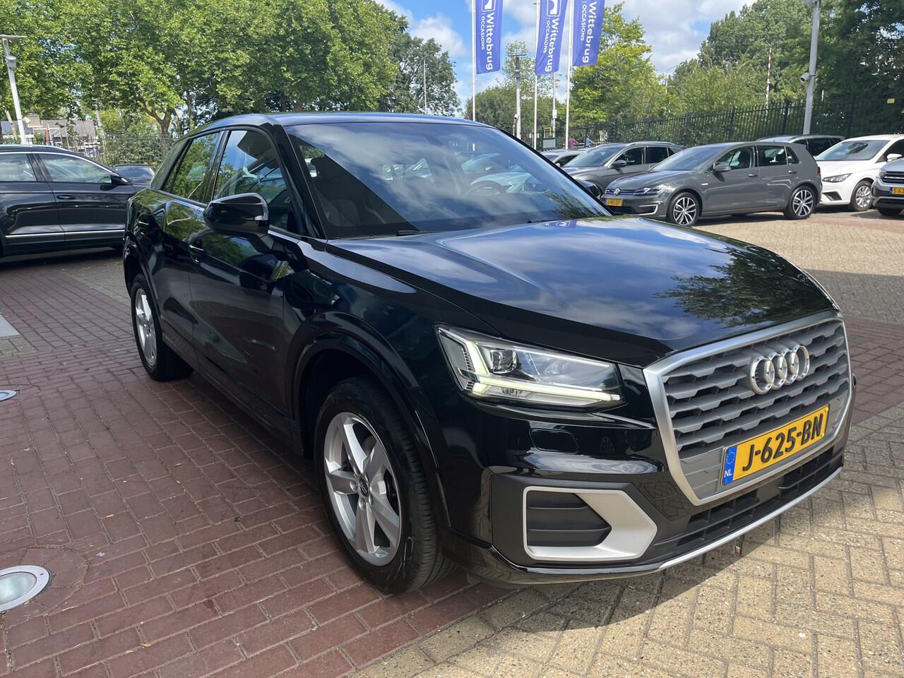 Audi Q2 30 TFSI Epic 115pk / LED verlichting / Parkeersensoren achterzijde / Navigatie / Climate control / 17''LMV