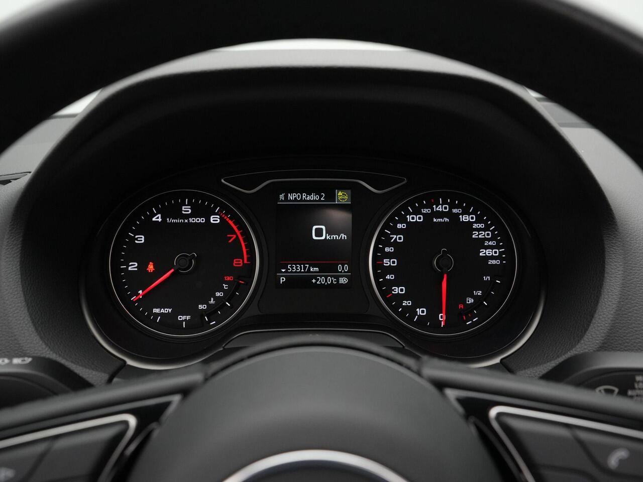 Audi Q2 35 TFSI 150 pk S-tronic Advanced edition / S-Line | Panoramadak | Matrix LED | Achteruitrijcamera | Stoelverwarming